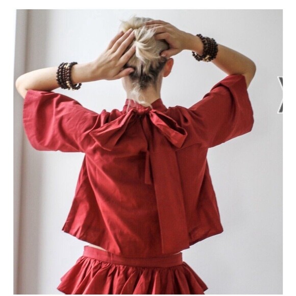 Rhode Blouse Red Top Marci High Mock Neck Bow Back Short Sleeve Crop Wine Small - Picture 1 of 11